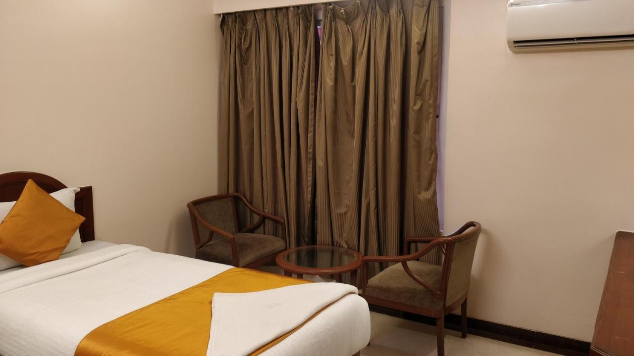 Hotel Sagar Bombay Esterno foto